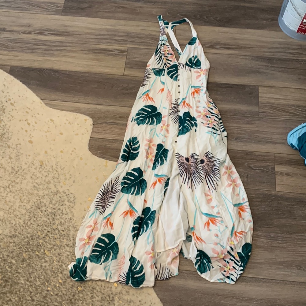 Charme U Women’s Size small Floral Maxi Dress